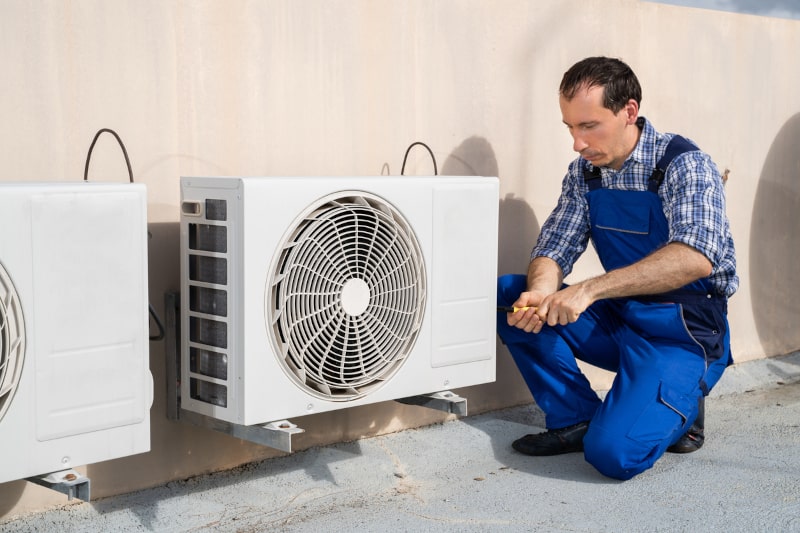 What Makes AC Systems in Barefoot Bay, FL, Freeze Up?